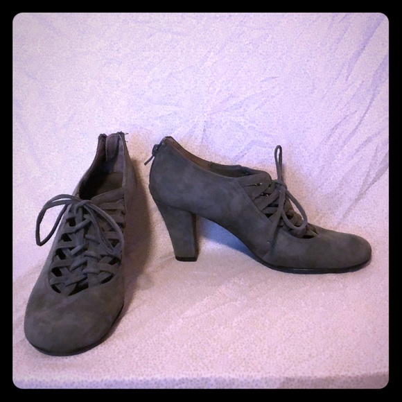 AEROSOLES Shoes - Aerosoles leather grey lace-up vintage style heel